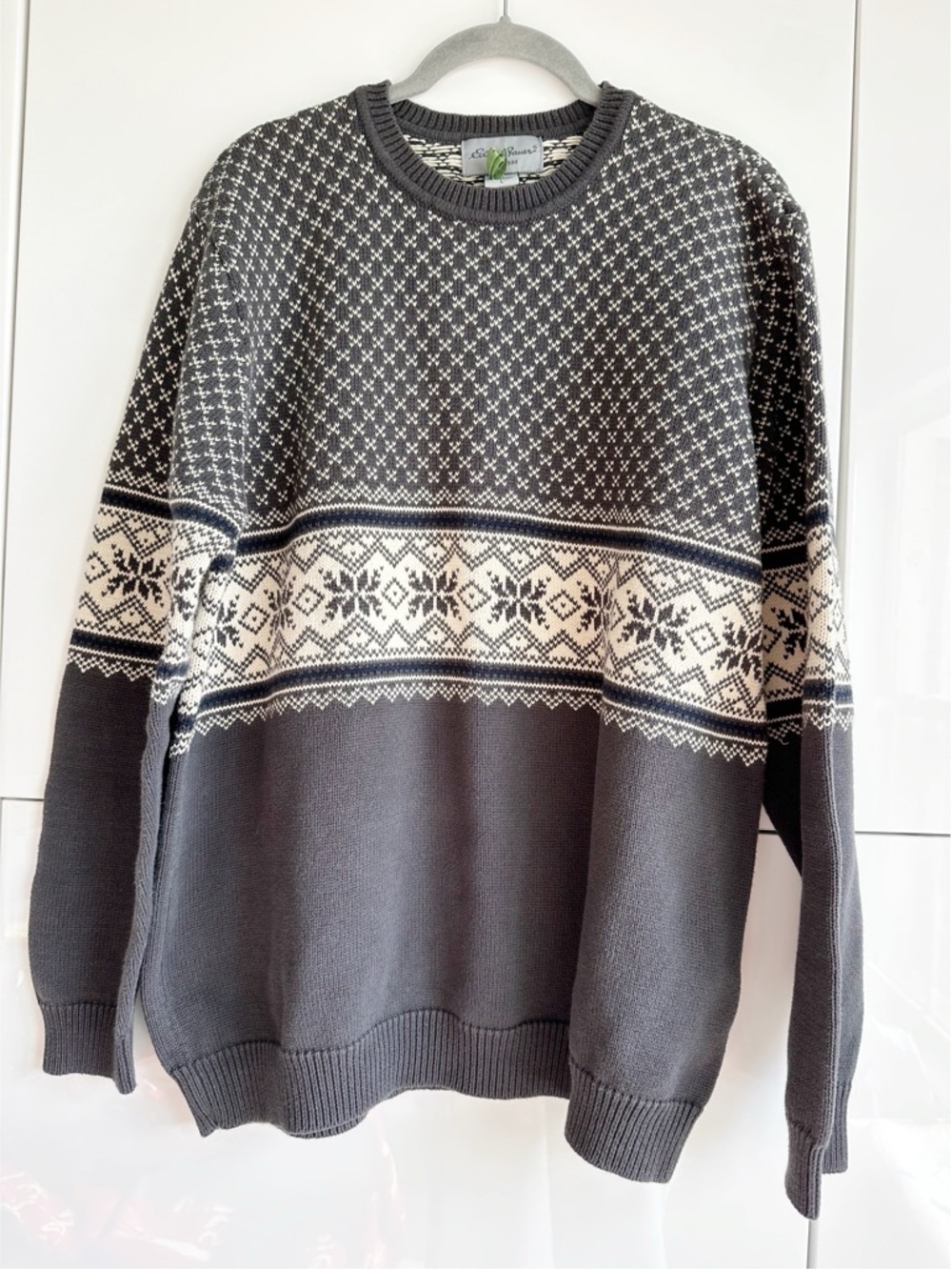 Vintage Eddie Bauer crewneck in a gray and cream Fair Isle/Nordic pattern Large